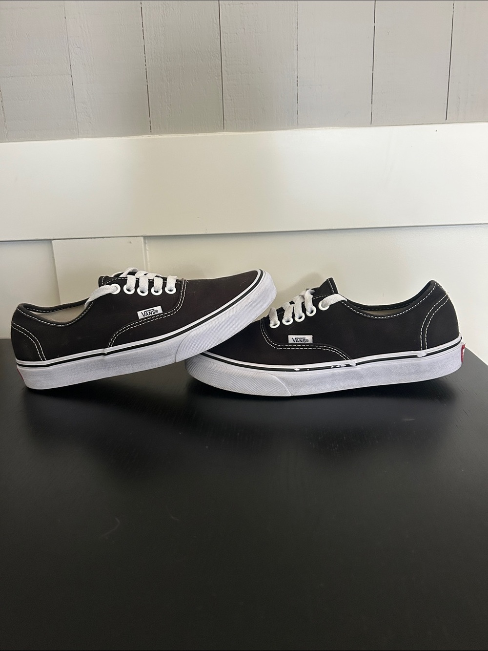 Classic Vans Authentic Sneakers Womens Size 8.5